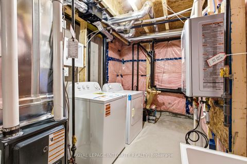 Photo 40 at 418 Les Emmerson Drive, Nepean (Heritage Park), Ottawa