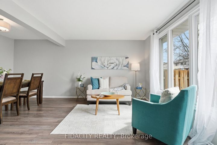 Photo 17 at 31 - 16 Glencoe Street, Nepean (Arlington Woods), Ottawa