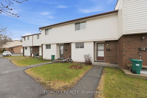 Photo 1 at 31 - 16 Glencoe Street, Nepean (Arlington Woods), Ottawa