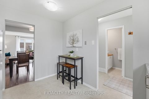 Photo 8 at 31 - 16 Glencoe Street, Nepean (Arlington Woods), Ottawa