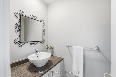 Photo 22 at 31 - 16 Glencoe Street, Nepean (Arlington Woods), Ottawa