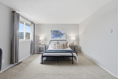 Photo 24 at 31 - 16 Glencoe Street, Nepean (Arlington Woods), Ottawa