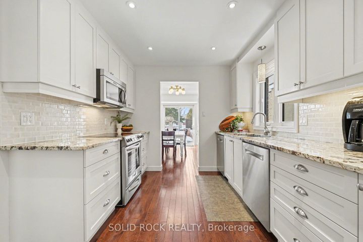 Photo 8 at 51 Pemberton Crescent, Nepean (Manordale), Ottawa