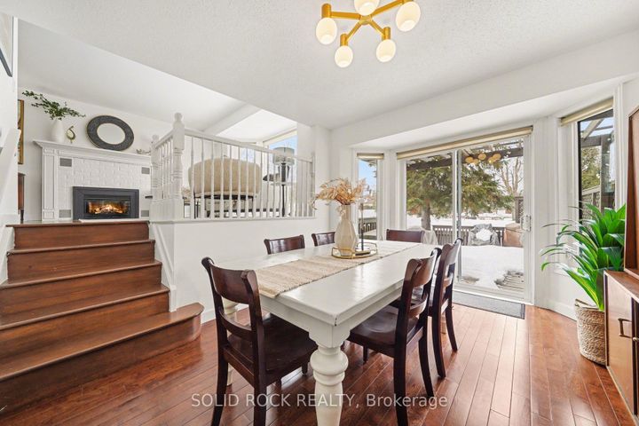 Photo 11 at 51 Pemberton Crescent, Nepean (Manordale), Ottawa