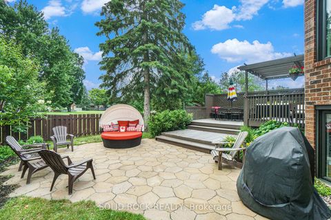 Photo 3 at 51 Pemberton Crescent, Nepean (Manordale), Ottawa