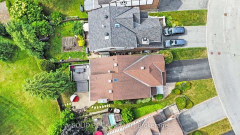 Photo 5 at 51 Pemberton Crescent, Nepean (Manordale), Ottawa