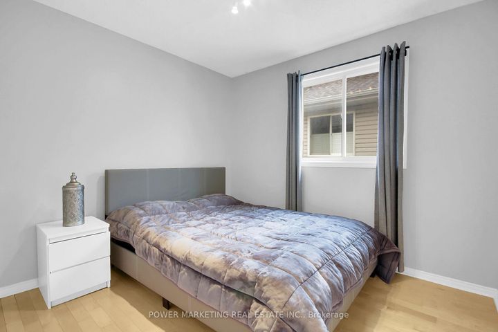 Photo 15 at 181 MOUNTSHANNON Drive, Nepean (Longfields), Ottawa