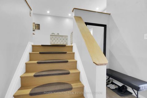 Photo 3 at 181 MOUNTSHANNON Drive, Nepean (Longfields), Ottawa