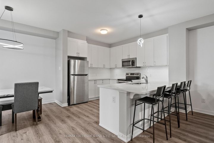 Photo 7 at 146 Anthracite Private, Nepean (Heritage Park), Ottawa