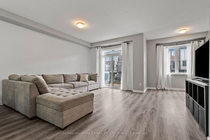Photo 14 at 146 Anthracite Private, Nepean (Heritage Park), Ottawa