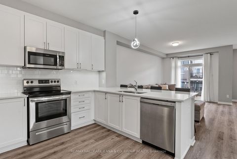 Photo 10 at 146 Anthracite Private, Nepean (Heritage Park), Ottawa