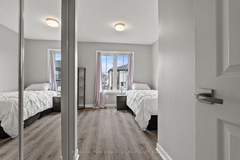 Photo 28 at 146 Anthracite Private, Nepean (Heritage Park), Ottawa