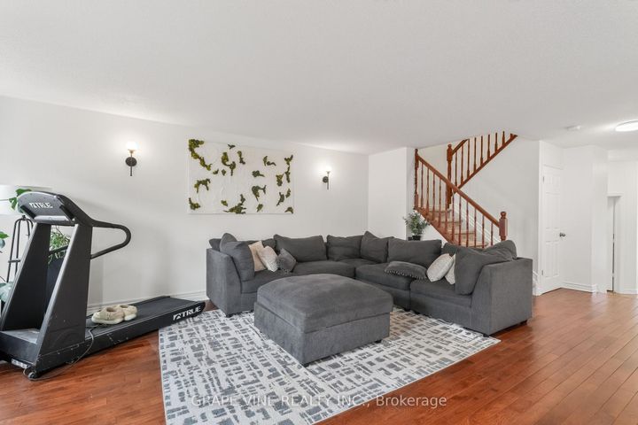 Photo 9 at 322 Foxridge Way, Nepean (Strandherd), Ottawa