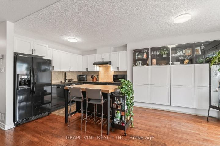Photo 12 at 322 Foxridge Way, Nepean (Strandherd), Ottawa