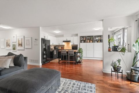 Photo 11 at 322 Foxridge Way, Nepean (Strandherd), Ottawa