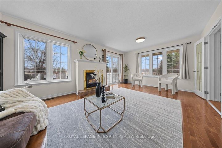 Photo 15 at 236 Wabiskaw Private, Nepean (Stonebridge), Ottawa