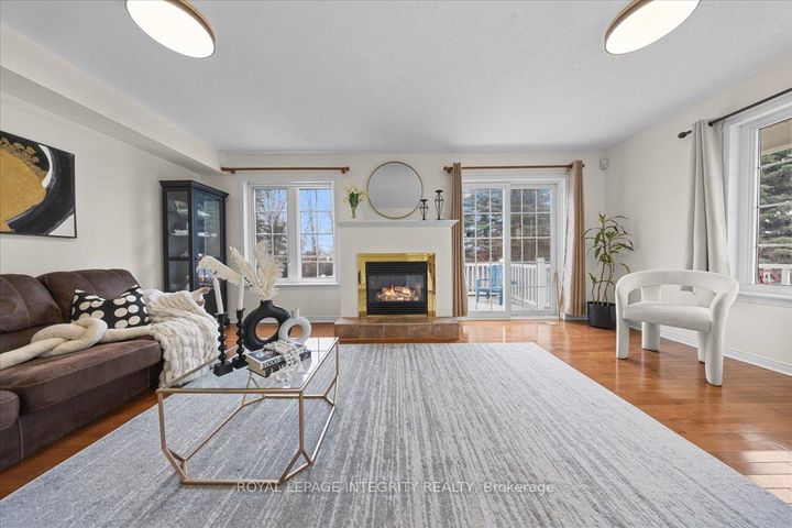 Photo 16 at 236 Wabiskaw Private, Nepean (Stonebridge), Ottawa