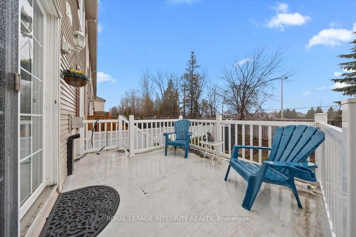 Photo 18 at 236 Wabiskaw Private, Nepean (Stonebridge), Ottawa