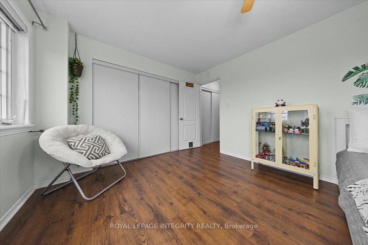 Photo 25 at 236 Wabiskaw Private, Nepean (Stonebridge), Ottawa