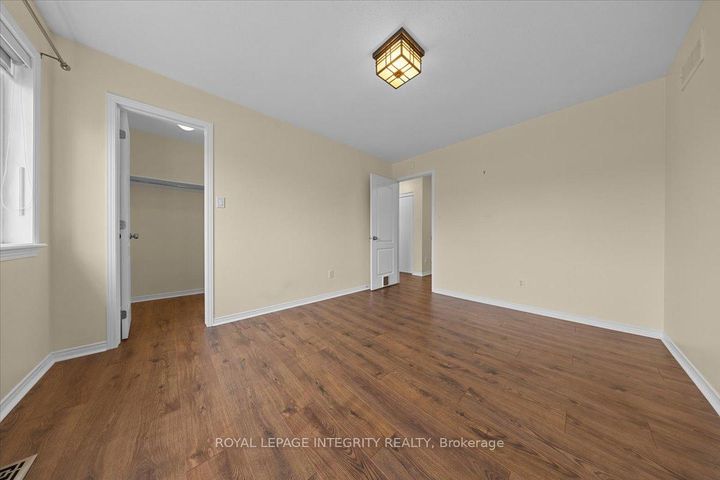 Photo 27 at 236 Wabiskaw Private, Nepean (Stonebridge), Ottawa