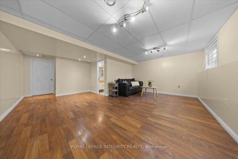 Photo 32 at 236 Wabiskaw Private, Nepean (Stonebridge), Ottawa