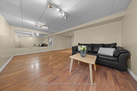Photo 33 at 236 Wabiskaw Private, Nepean (Stonebridge), Ottawa