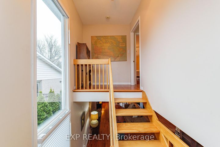 Photo 17 at 1592 Apeldoorn Avenue, Nepean (Carleton Heights), Ottawa