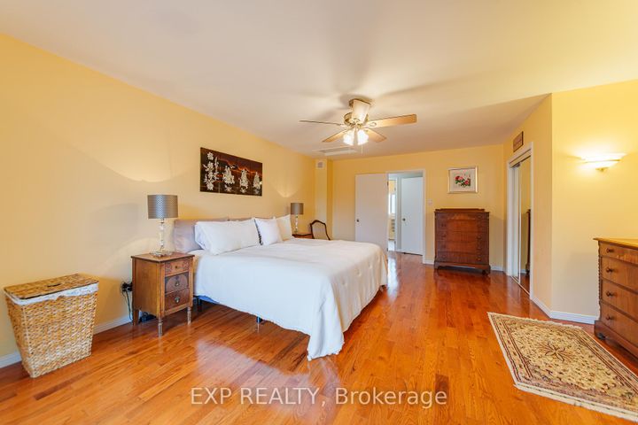 Photo 19 at 1592 Apeldoorn Avenue, Nepean (Carleton Heights), Ottawa