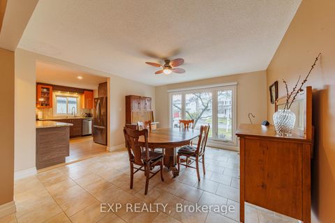 Photo 6 at 1592 Apeldoorn Avenue, Nepean (Carleton Heights), Ottawa