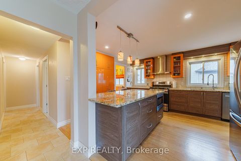 Photo 9 at 1592 Apeldoorn Avenue, Nepean (Carleton Heights), Ottawa