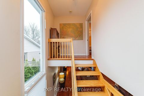 Photo 17 at 1592 Apeldoorn Avenue, Nepean (Carleton Heights), Ottawa