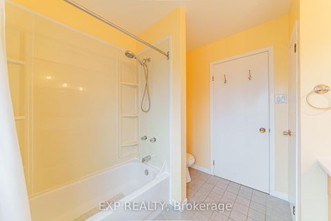 Photo 21 at 1592 Apeldoorn Avenue, Nepean (Carleton Heights), Ottawa