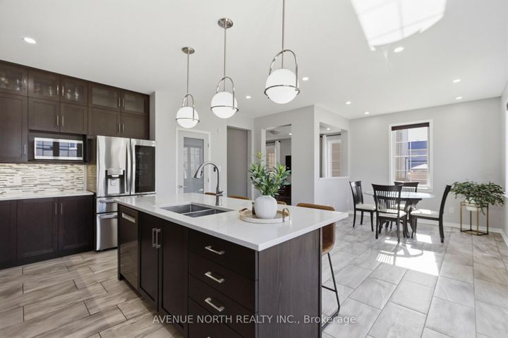 Photo 13 at 514 Pinawa Circle, Nepean (Stonebridge), Ottawa