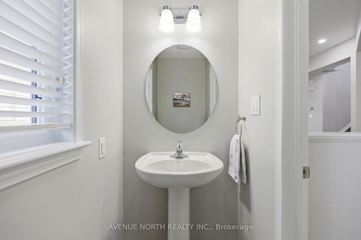 Photo 18 at 514 Pinawa Circle, Nepean (Stonebridge), Ottawa