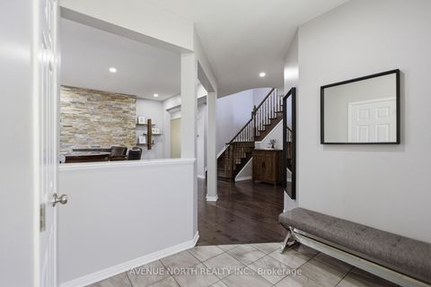 Photo 5 at 514 Pinawa Circle, Nepean (Stonebridge), Ottawa