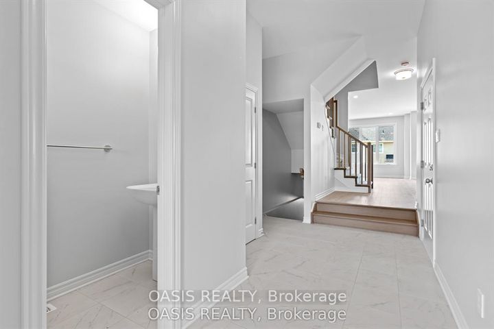 Photo 2 at 1860 Elevation Road, Nepean (Half Moon Bay), Ottawa
