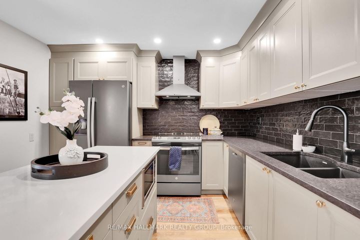 Photo 13 at 88 Homestead Street, Nepean (Borden Farm/Stewart Farm/Carleton Heights/Parkwood Hills), Ottawa