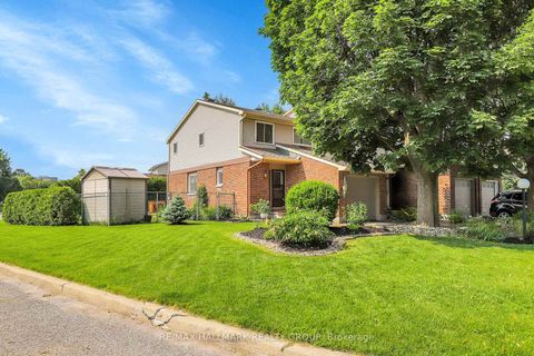 Photo 4 at 88 Homestead Street, Nepean (Borden Farm/Stewart Farm/Carleton Heights/Parkwood Hills), Ottawa