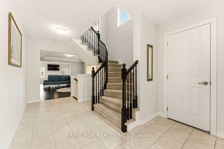 Photo 2 at 830 Regulus Ridge, Nepean (Half Moon Bay), Ottawa