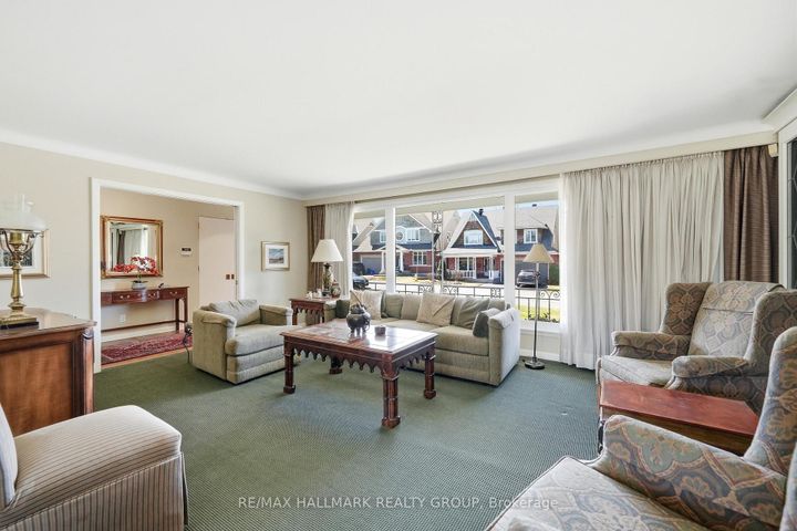 Photo 6 at 68 Corkstown Road, Nepean (Lakeview Park), Ottawa