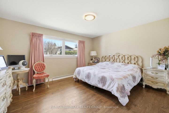 Photo 20 at 68 Corkstown Road, Nepean (Lakeview Park), Ottawa