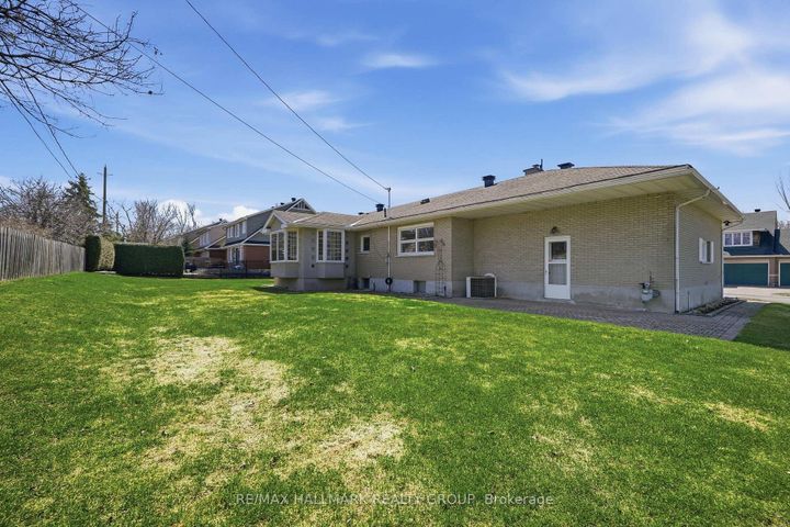 Photo 34 at 68 Corkstown Road, Nepean (Lakeview Park), Ottawa