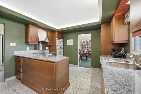 Photo 12 at 68 Corkstown Road, Nepean (Lakeview Park), Ottawa