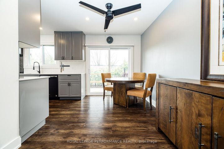 Photo 7 at 36 Largo Crescent, Nepean (Meadowlands/Crestview), Ottawa