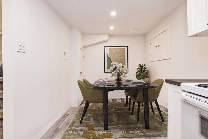 Photo 20 at 36 Largo Crescent, Nepean (Meadowlands/Crestview), Ottawa