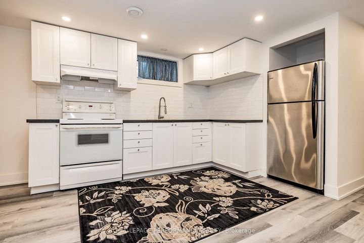 Photo 21 at 36 Largo Crescent, Nepean (Meadowlands/Crestview), Ottawa