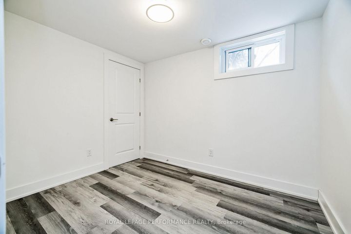 Photo 27 at 36 Largo Crescent, Nepean (Meadowlands/Crestview), Ottawa