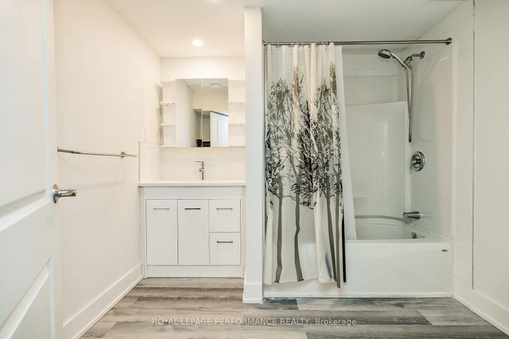 Photo 29 at 36 Largo Crescent, Nepean (Meadowlands/Crestview), Ottawa