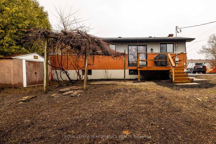 Photo 35 at 36 Largo Crescent, Nepean (Meadowlands/Crestview), Ottawa