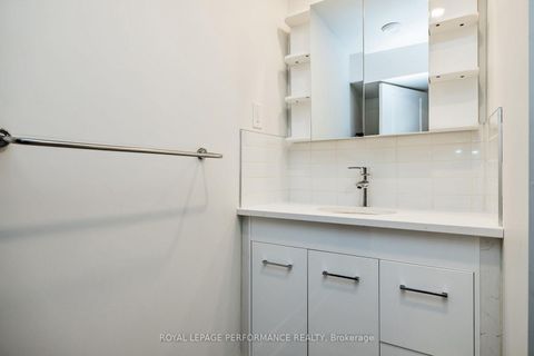 Photo 30 at 36 Largo Crescent, Nepean (Meadowlands/Crestview), Ottawa